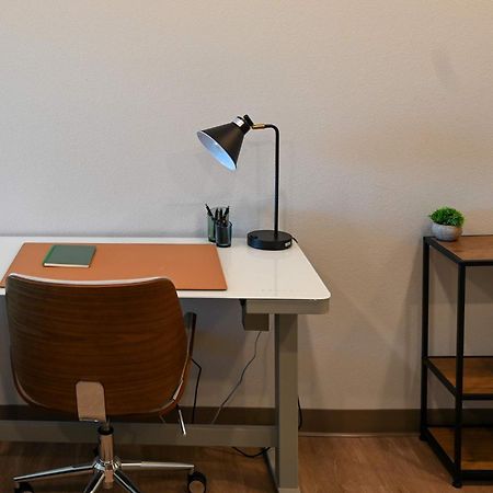 2 Bedroom Brand New Apartment Near Mayo, Park Free Rochester Eksteriør billede